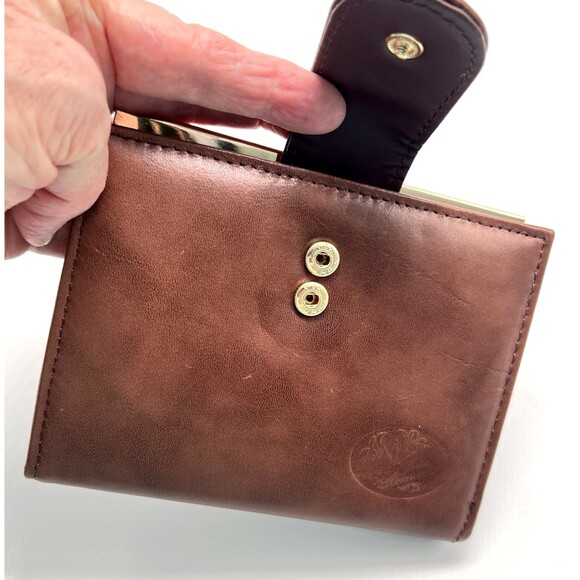 Vintage Buxton Bifold Wallet Velvet Touch Cowhide Brown Leather Snap Closure NWO - Picture 8 of 13